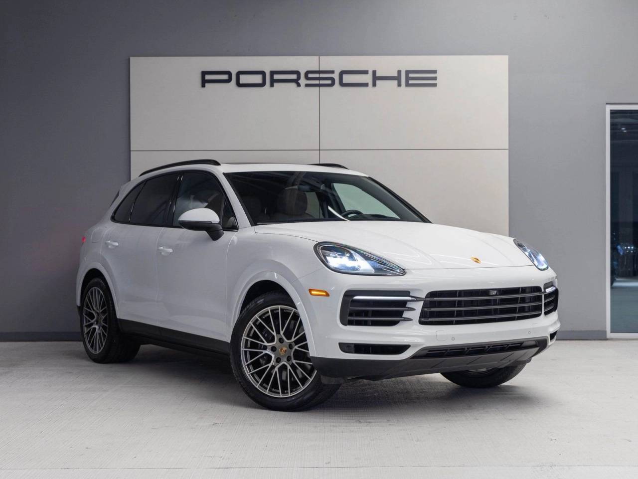 2023 Porsche Cayenne Platinum Edition