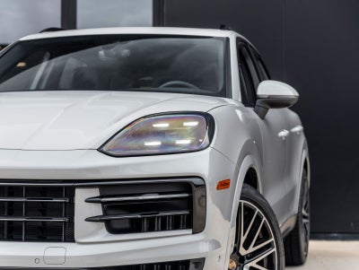 2026 Porsche Cayenne AWD