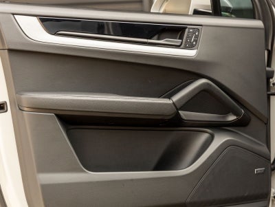2026 Porsche Cayenne AWD