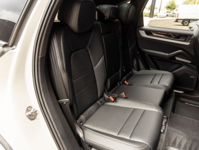 2026 Porsche Cayenne AWD
