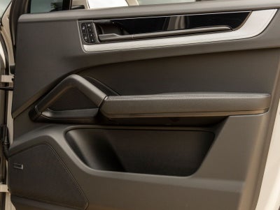 2026 Porsche Cayenne AWD
