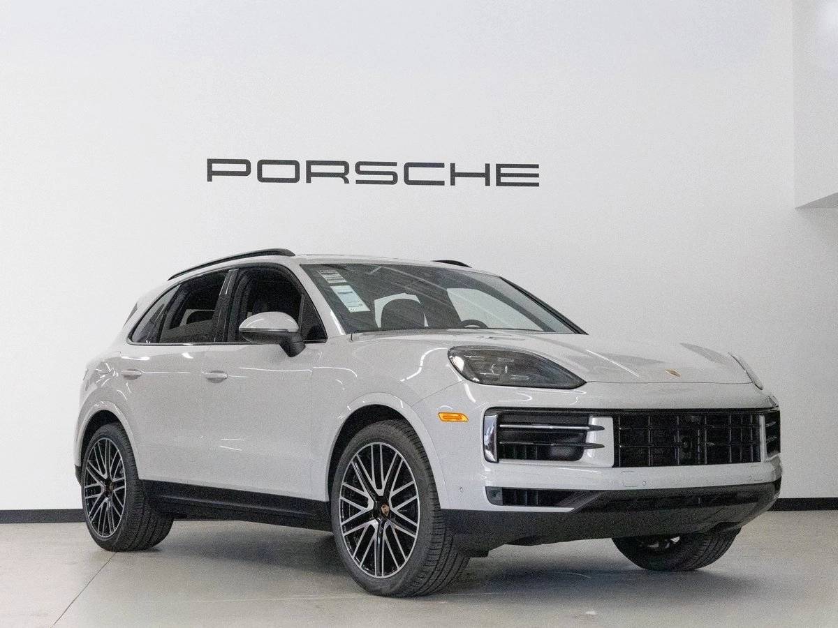 2026 Porsche Cayenne AWD