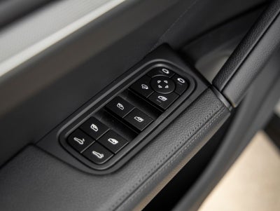 2026 Porsche Cayenne AWD
