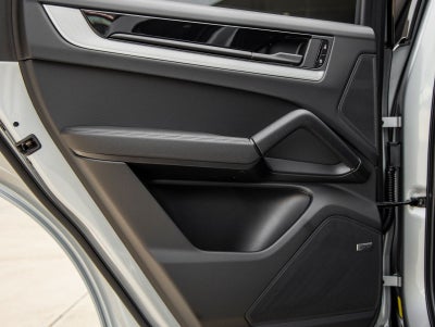 2026 Porsche Cayenne AWD