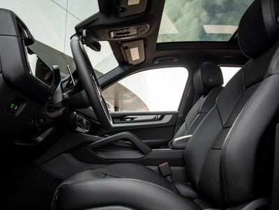2026 Porsche Cayenne AWD