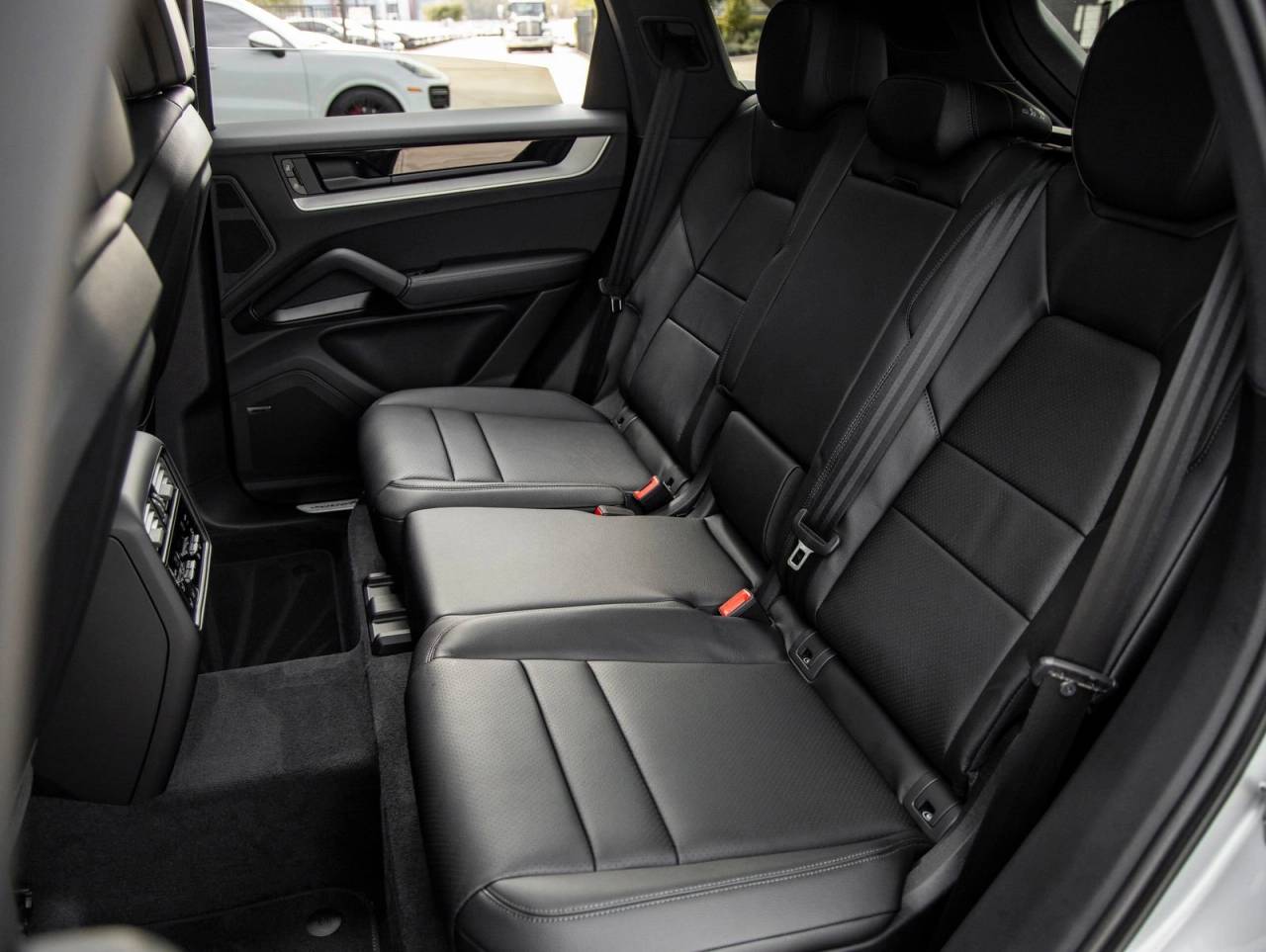 2026 Porsche Cayenne AWD