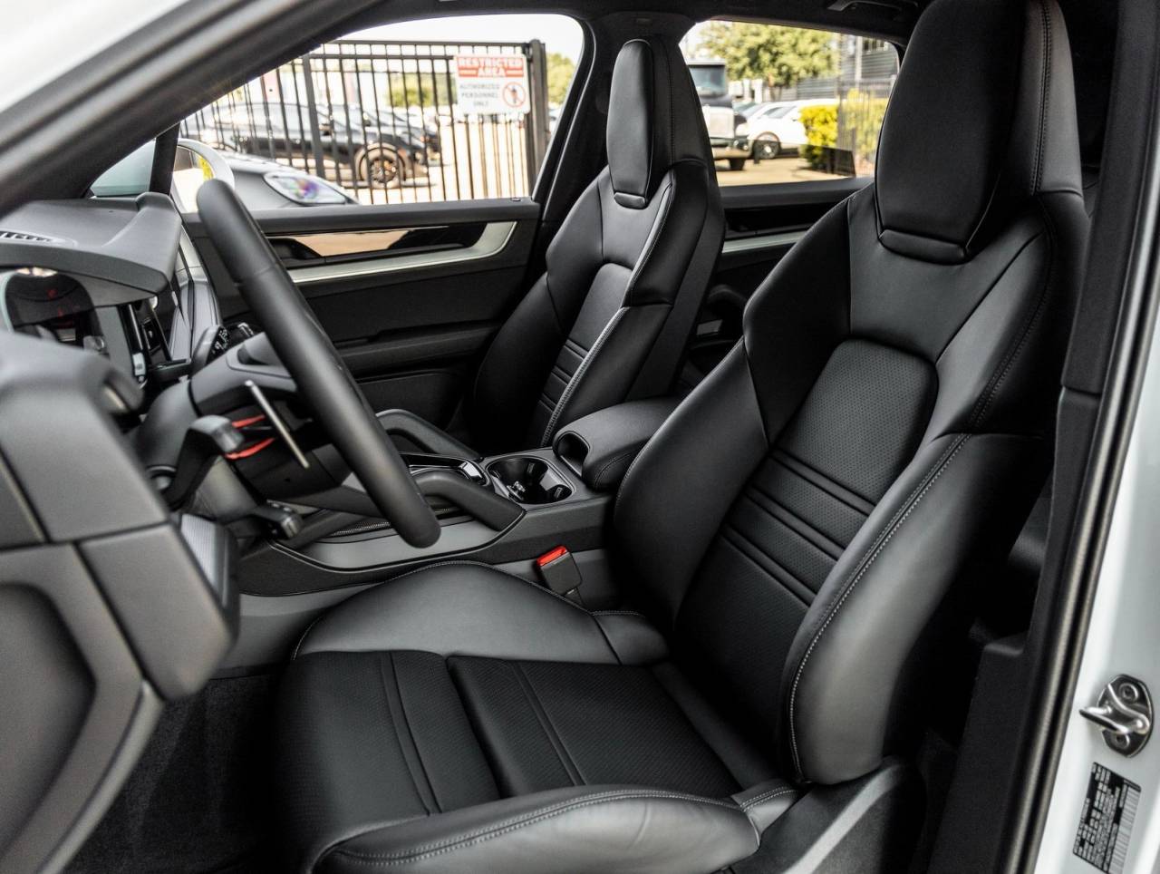 2025 Porsche Cayenne Cayenne