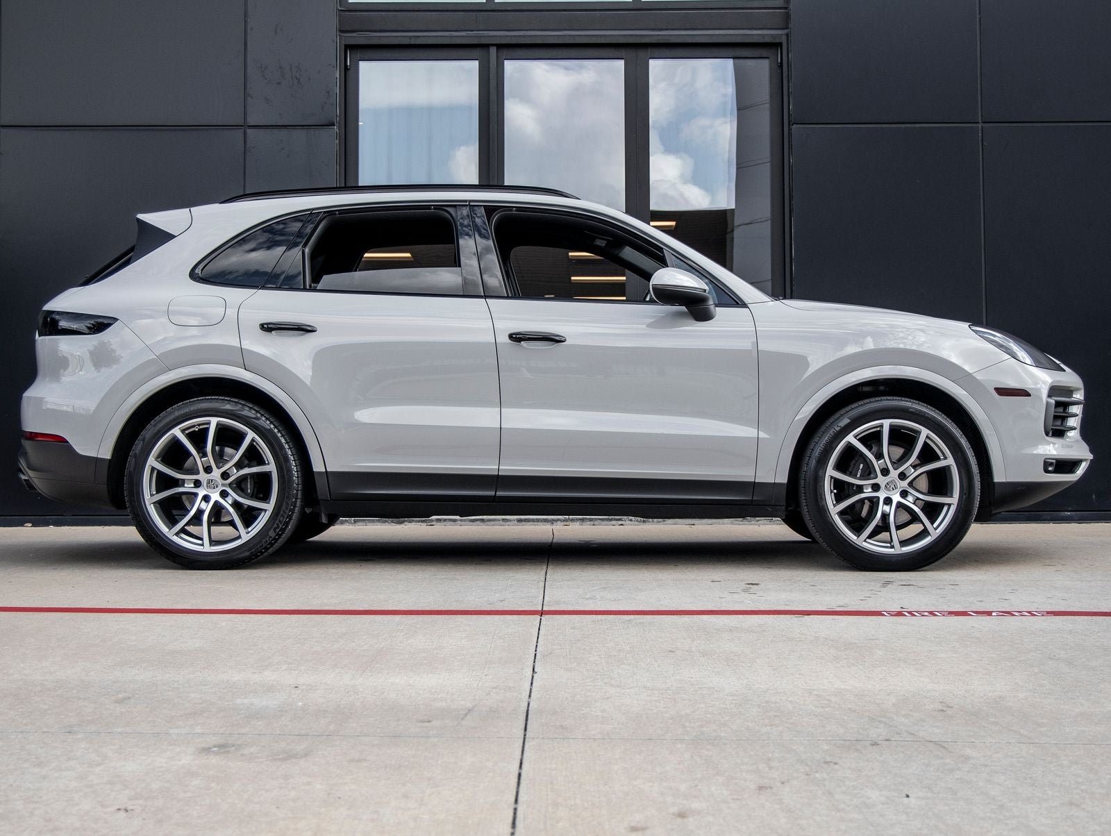 2020 Porsche Cayenne Base