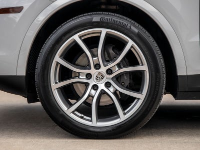 2020 Porsche Cayenne Base