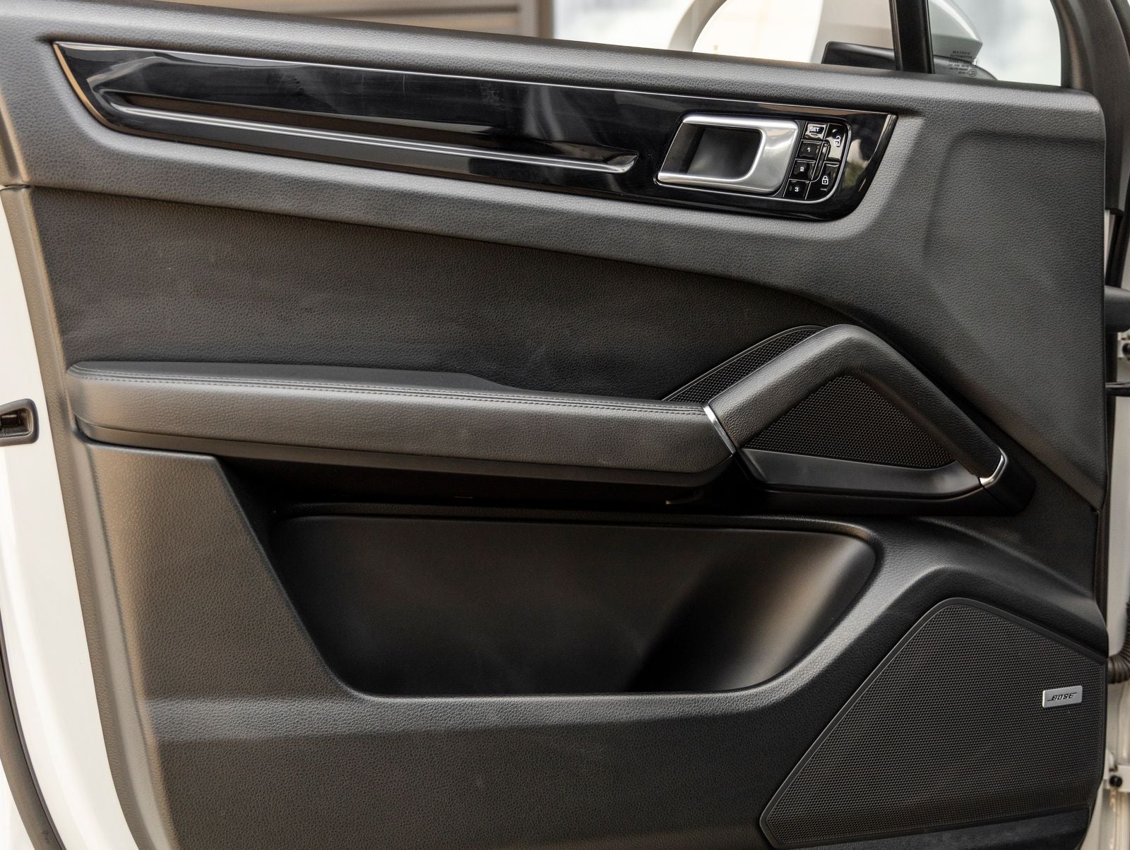 2020 Porsche Cayenne Base