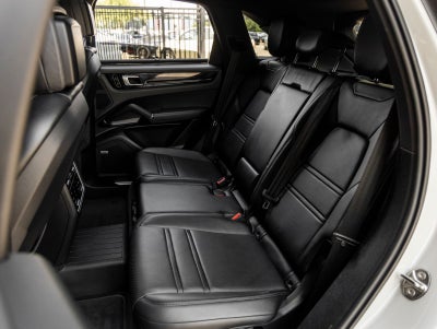 2020 Porsche Cayenne Base