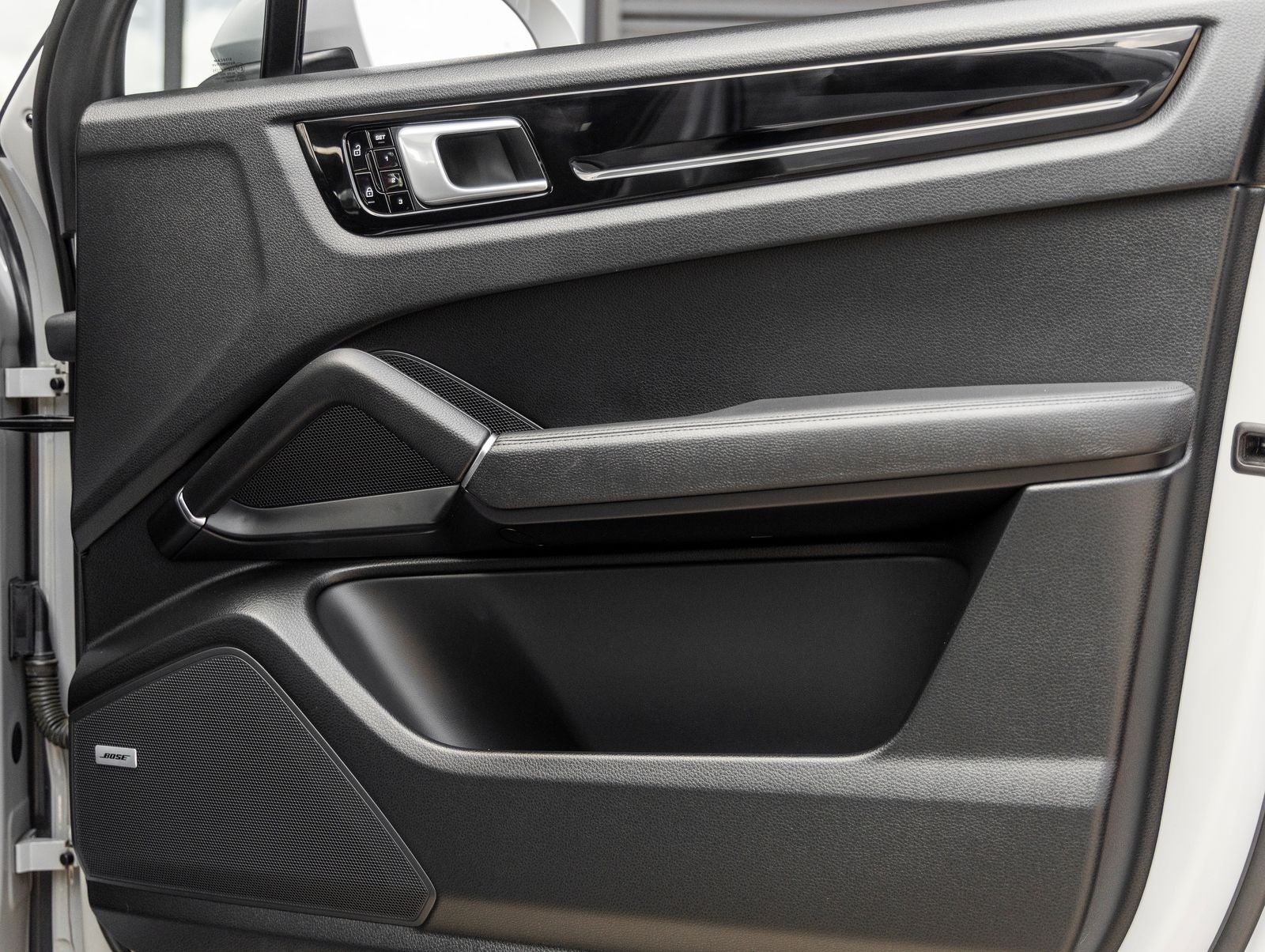 2020 Porsche Cayenne Base