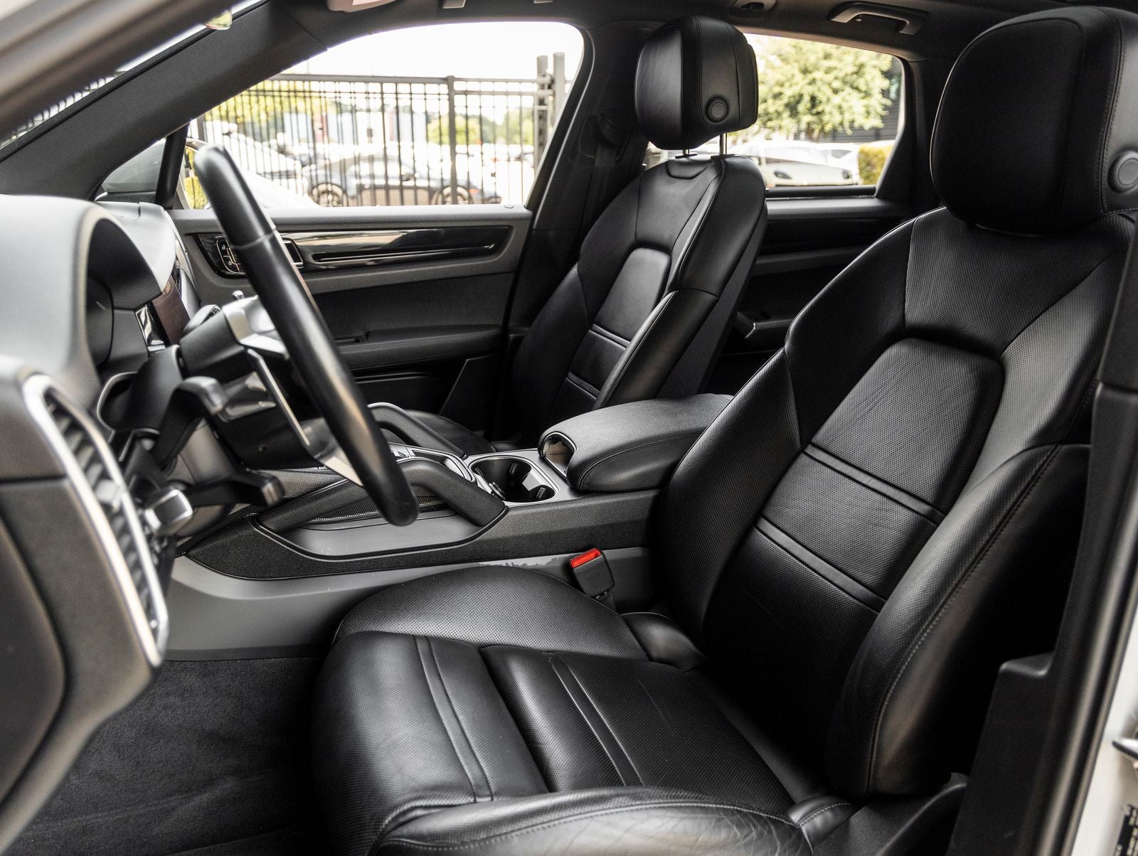 2020 Porsche Cayenne Base