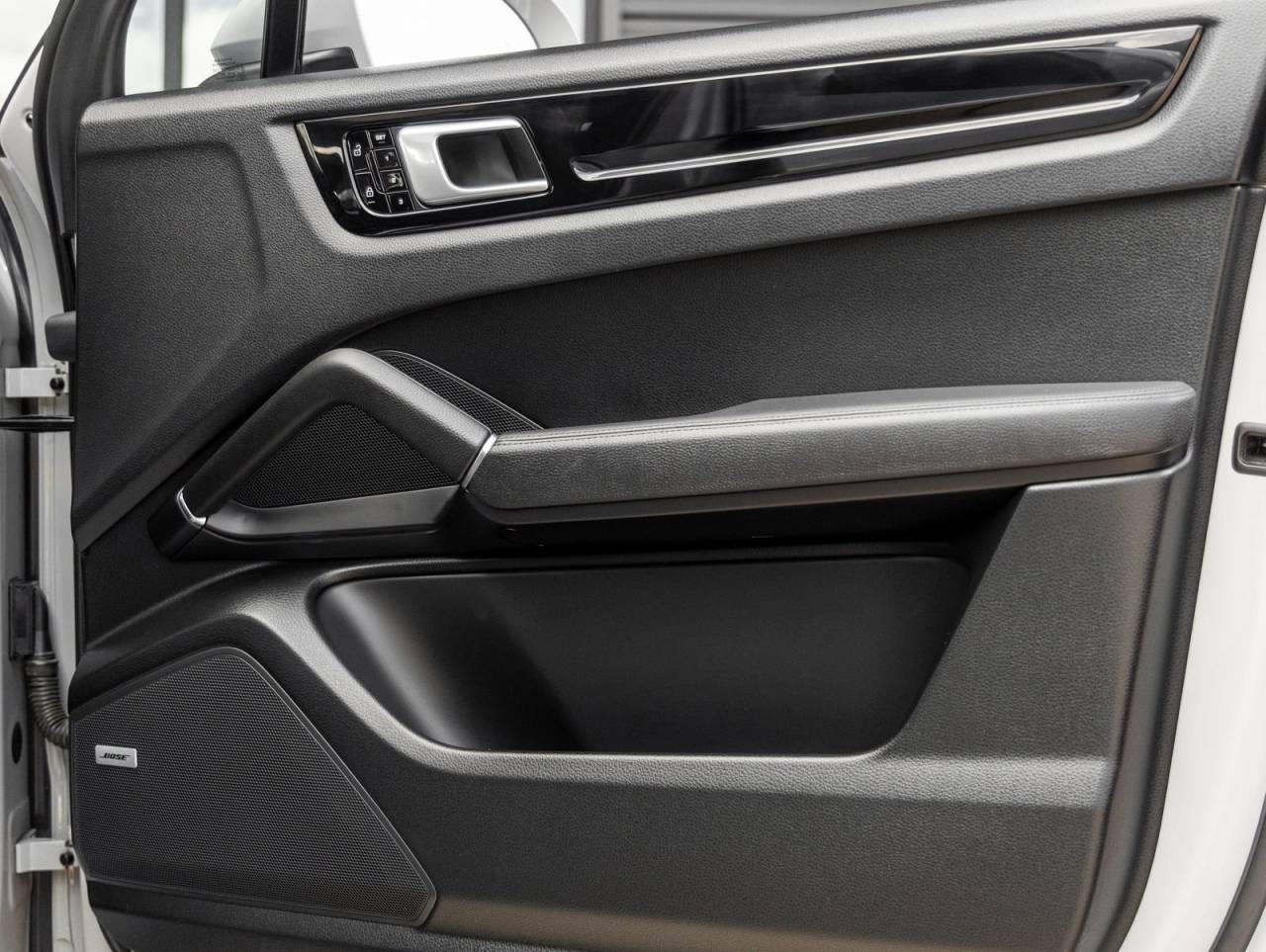 2020 Porsche Cayenne Cayenne
