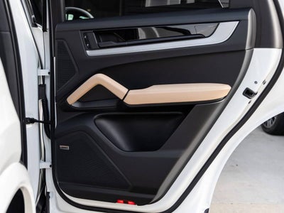 2026 Porsche Cayenne AWD