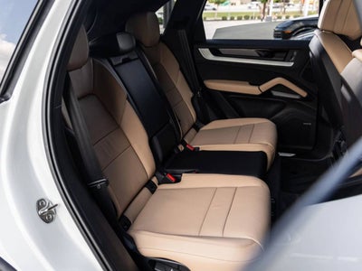 2026 Porsche Cayenne AWD