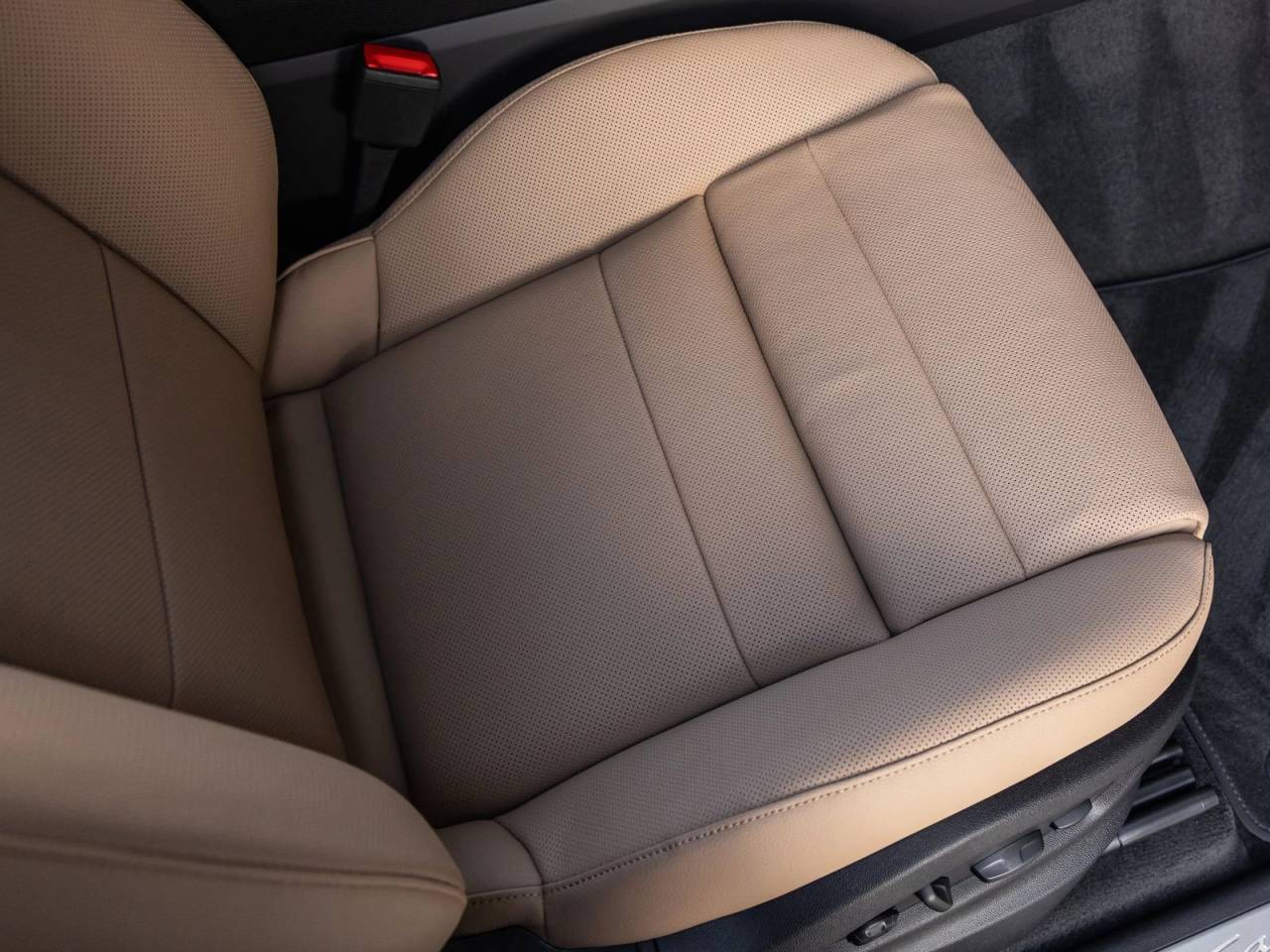 2026 Porsche Cayenne AWD