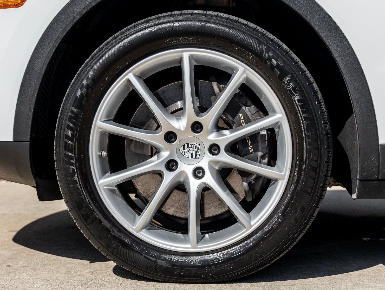 2023 Porsche Cayenne Base