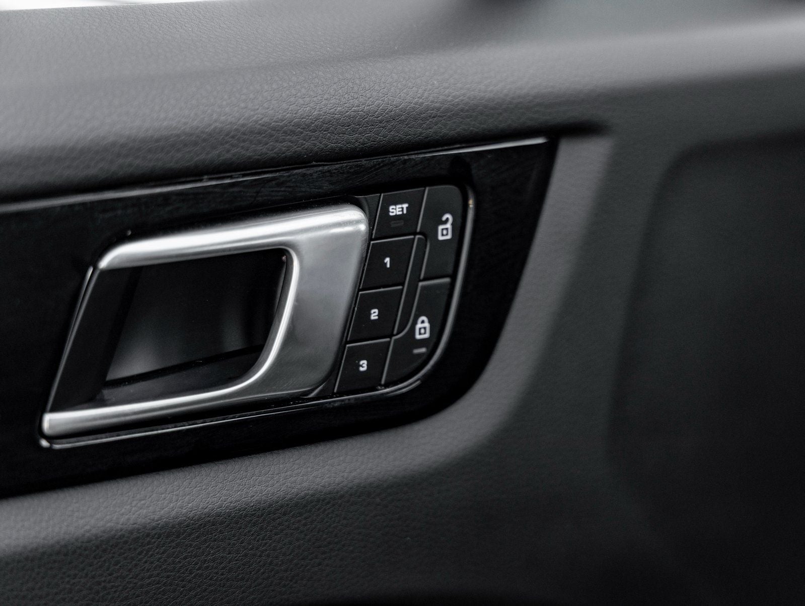 2023 Porsche Cayenne Base