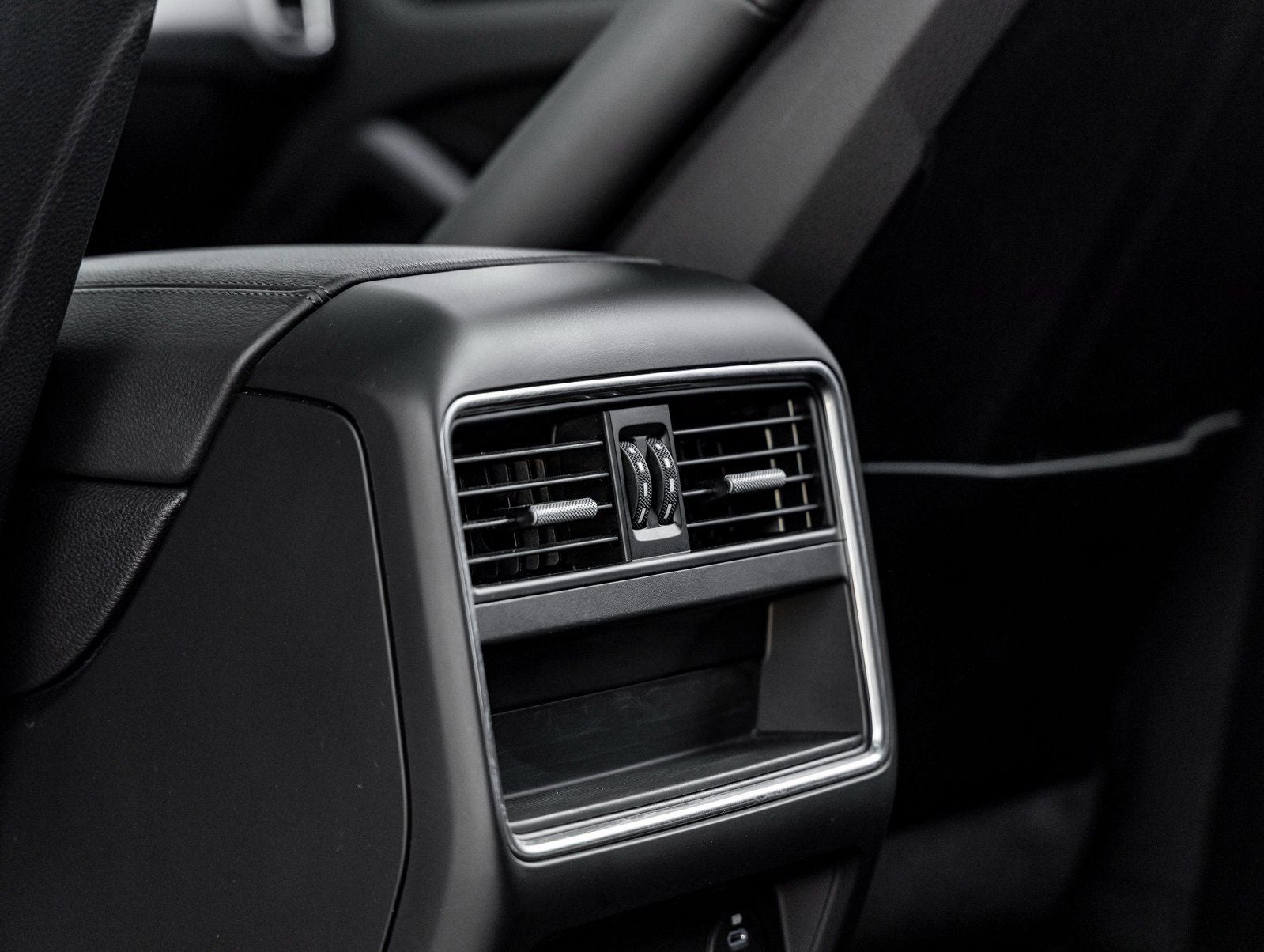 2023 Porsche Cayenne Base