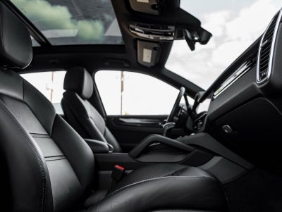 2023 Porsche Cayenne Base