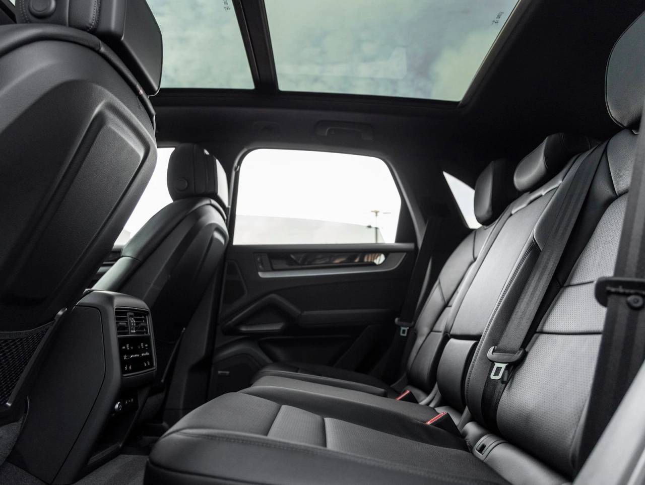 2026 Porsche Cayenne AWD