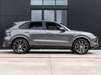 2022 Porsche Cayenne AWD