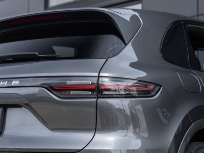 2022 Porsche Cayenne AWD