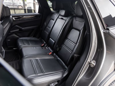 2022 Porsche Cayenne AWD