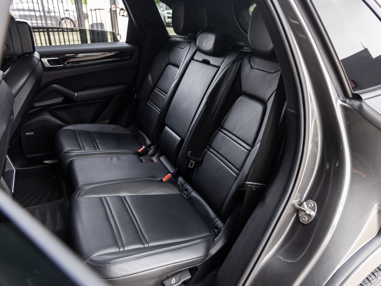 2022 Porsche Cayenne AWD