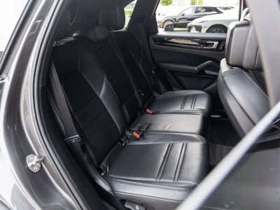 2022 Porsche Cayenne AWD