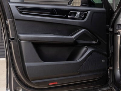 2022 Porsche Cayenne AWD