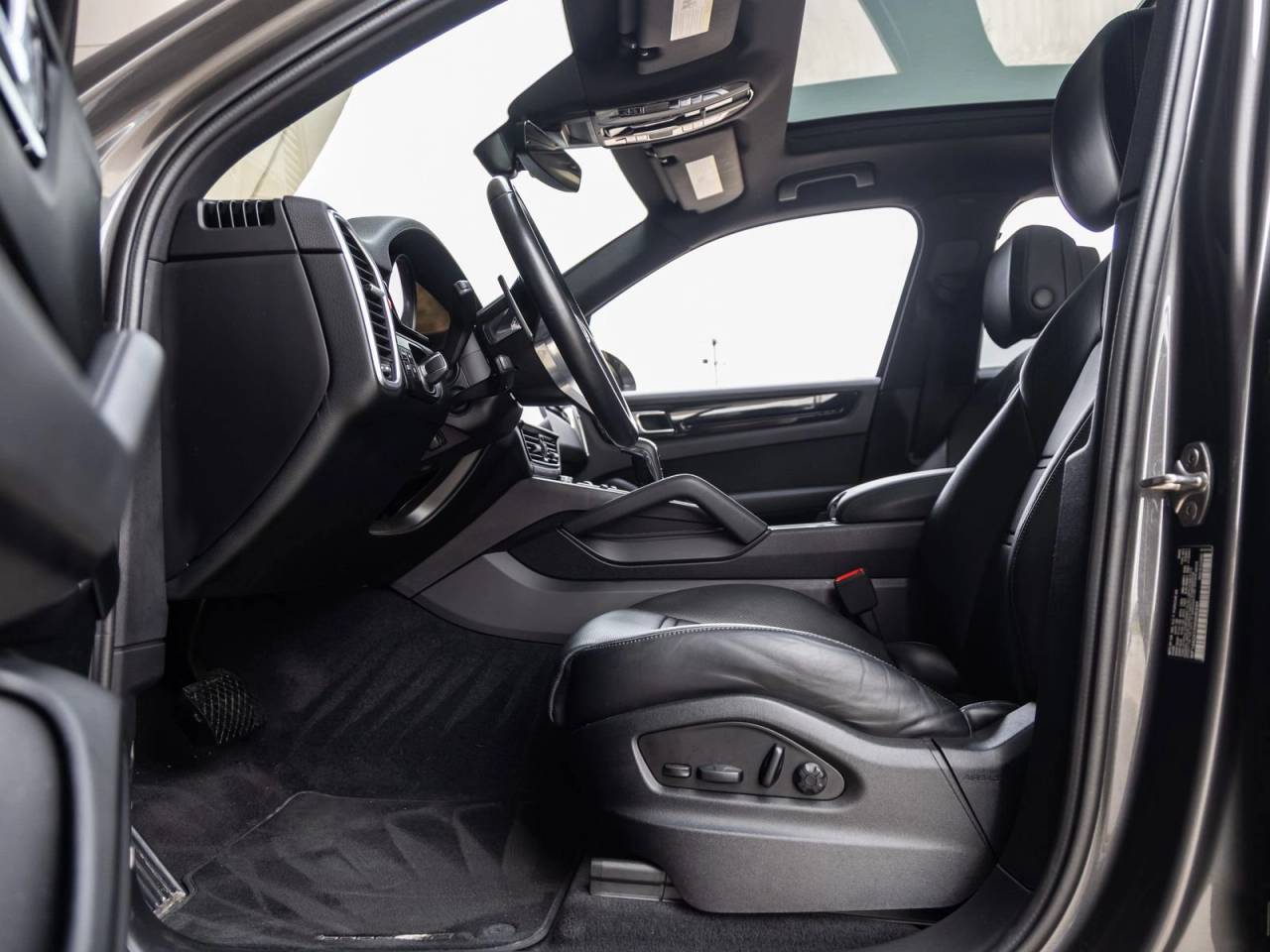 2022 Porsche Cayenne AWD