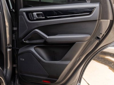 2022 Porsche Cayenne AWD