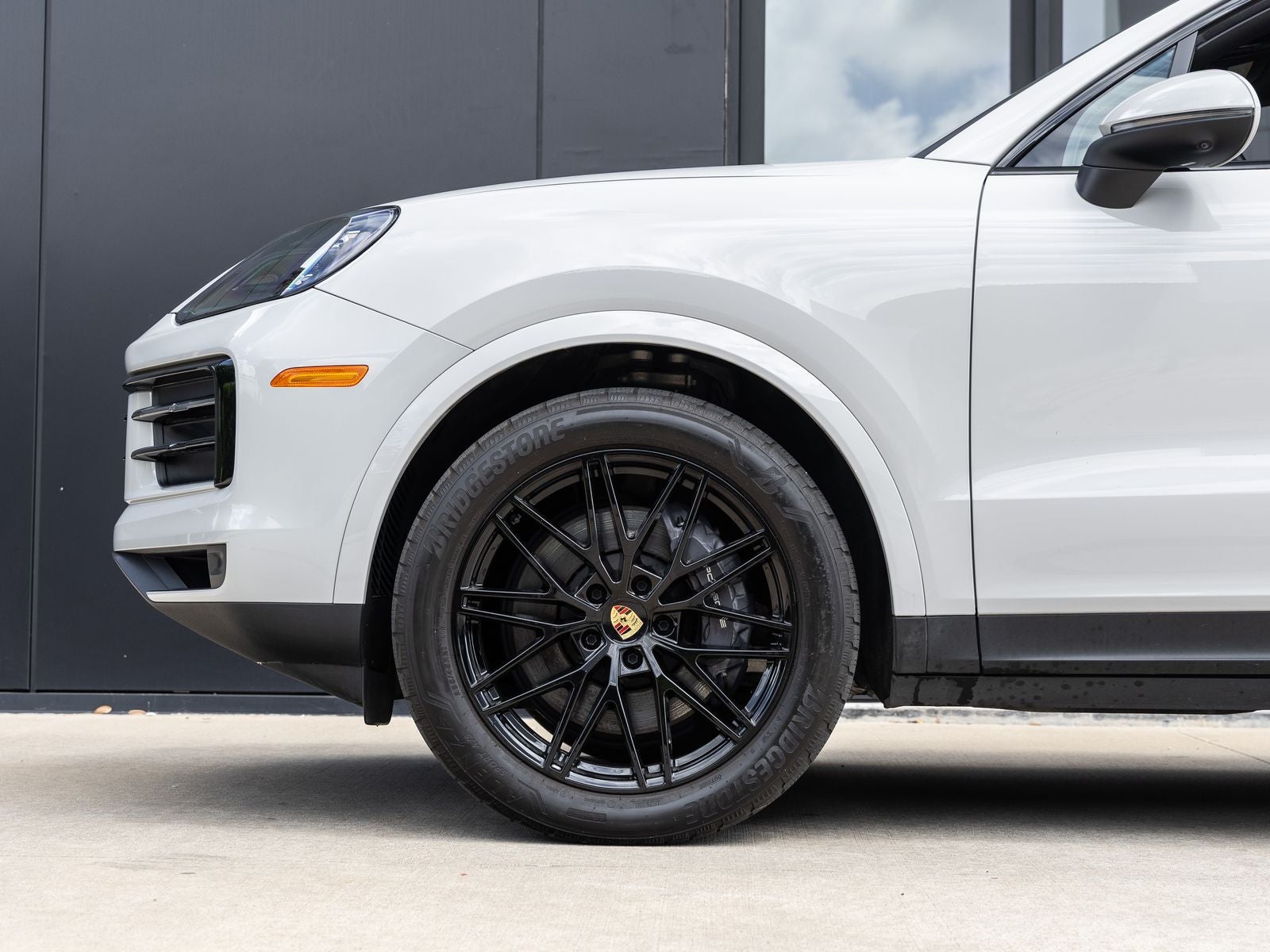 2024 Porsche Cayenne AWD