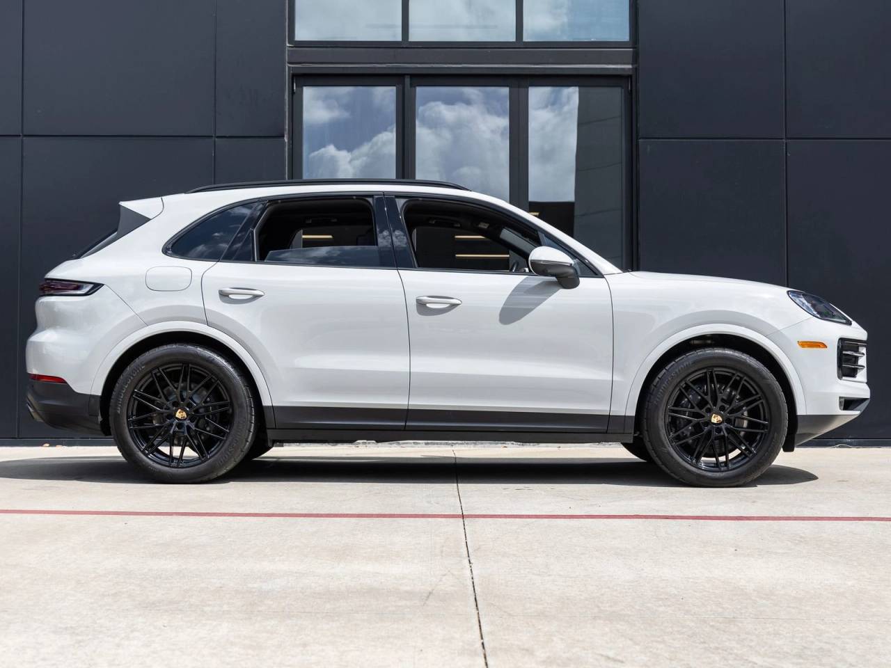 2024 Porsche Cayenne AWD