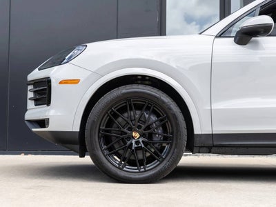 2024 Porsche Cayenne AWD