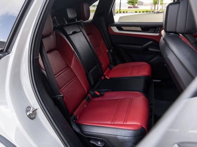 2024 Porsche Cayenne AWD