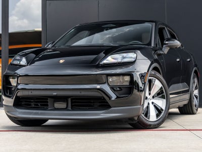 2025 Porsche Macan 4 Electric