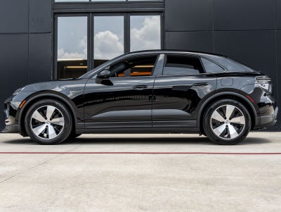 2025 Porsche Macan 4 Electric
