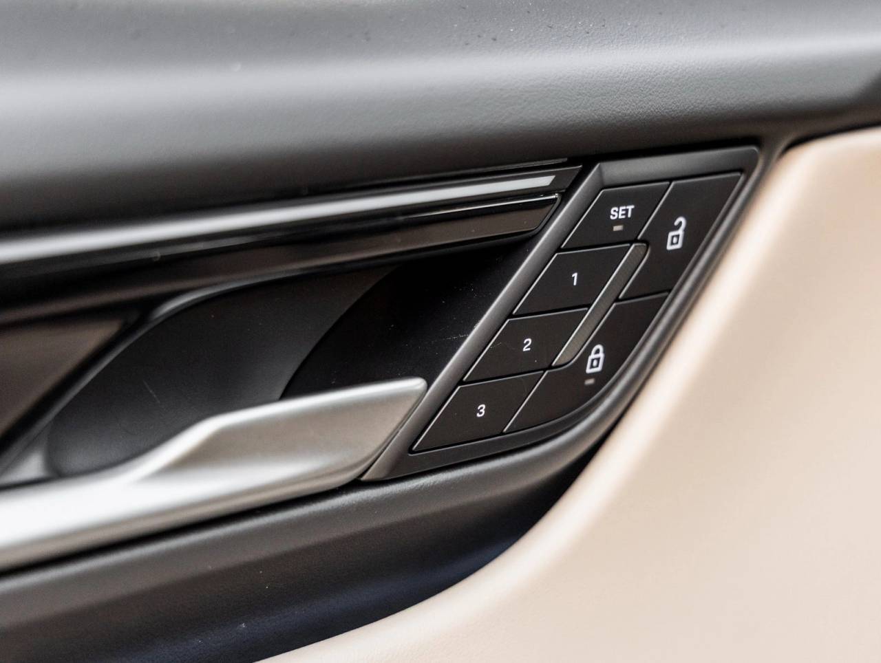 2025 Porsche Macan Electric Macan 4 Electric