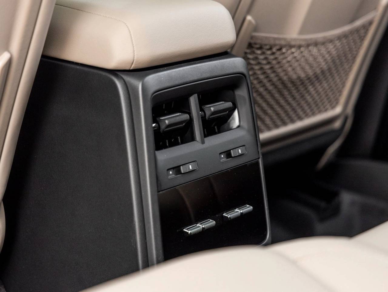 2025 Porsche Macan Electric Macan 4 Electric