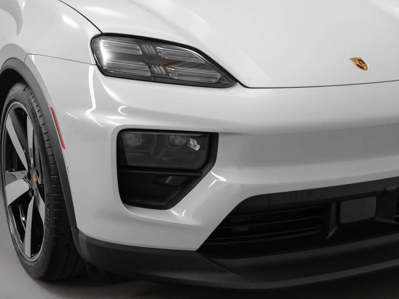 2025 Porsche Macan Electric Macan 4 Electric