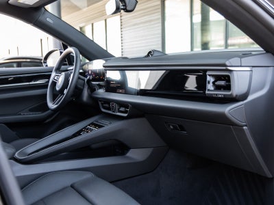 2025 Porsche Macan Electric Macan 4 Electric