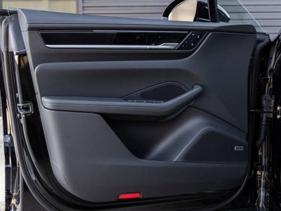 2025 Porsche Macan Electric Macan 4 Electric