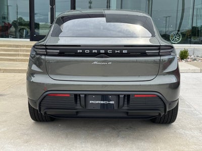 2025 Porsche Macan 4 Electric