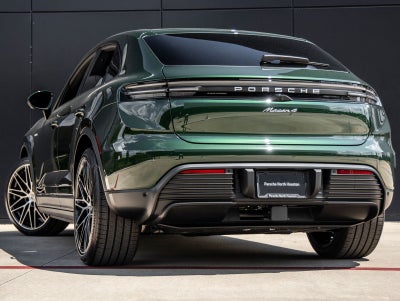 2025 Porsche Macan 4 Electric
