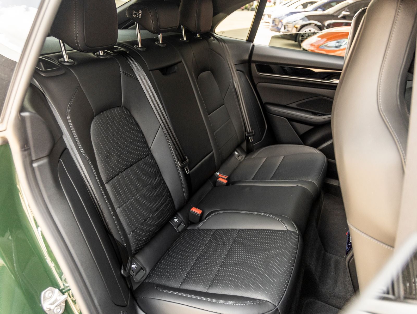 2025 Porsche Macan 4 Electric