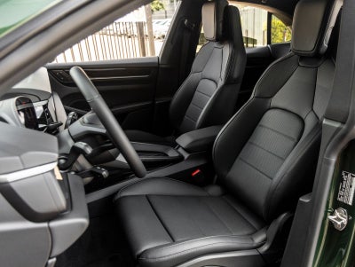 2025 Porsche Macan 4 Electric