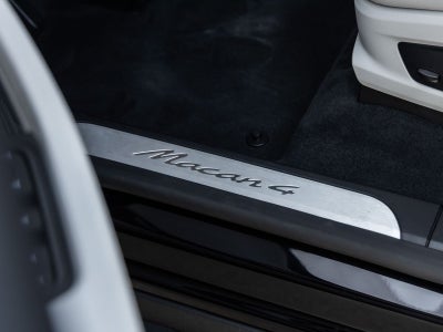 2025 Porsche Macan Electric 4